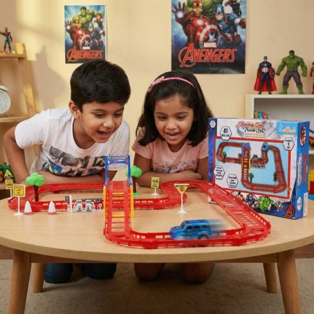 Avenger Theme Car Track Playset with Diecast Metal Car - 41 Piece Portable Racing Track Set for Kids Age 3+ - Customizable DIY Marvel Inspired Super Hero Race Track Toy - Battery Operated Action