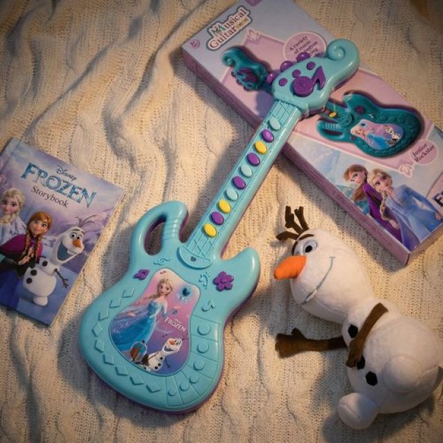 Frozen Theme Musical Guitar for Kids with Elsa & Anna - Lights & Sound Toy, Turkish Blue, Educational Music Toy for Boys & Girls Ages 3+, Battery Operated (44cm)