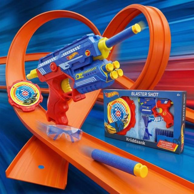 Hot Wheels Blaster Gun Toy for Kids - Soft Bullet Foam Blaster with 10 Darts, Target Board & Safety Glasses - Action Shooting Game Toy for Boys & Girls Age 4+ (Blue)